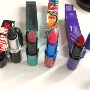 MAC LIMITED EDITION LIPSTICK BUNDLE